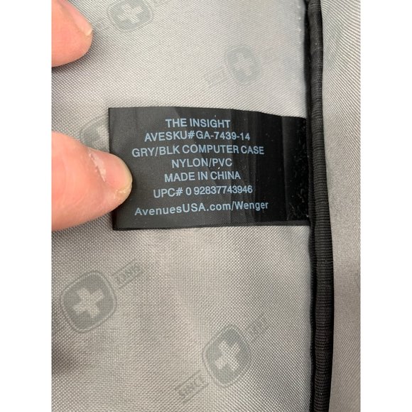 Swiss Gear by Wenger The Insight GRY BLK Computer Case 15" Nylon PVC - Picture 7 of 11